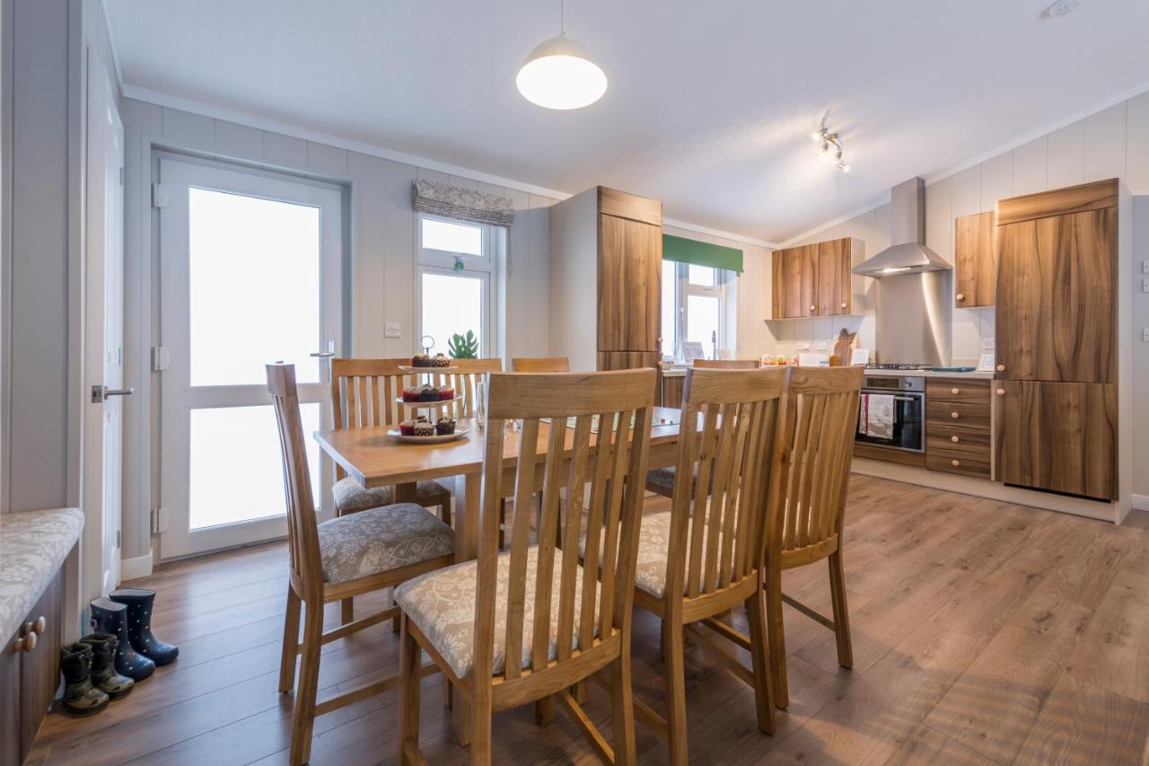 Brackenborough Lakes Resort Louth  Bagian luar foto
