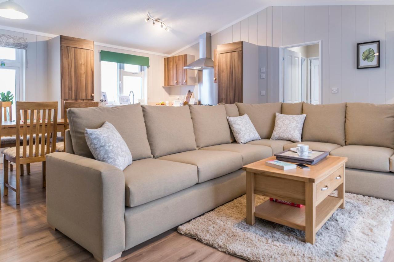 Brackenborough Lakes Resort Louth  Bagian luar foto